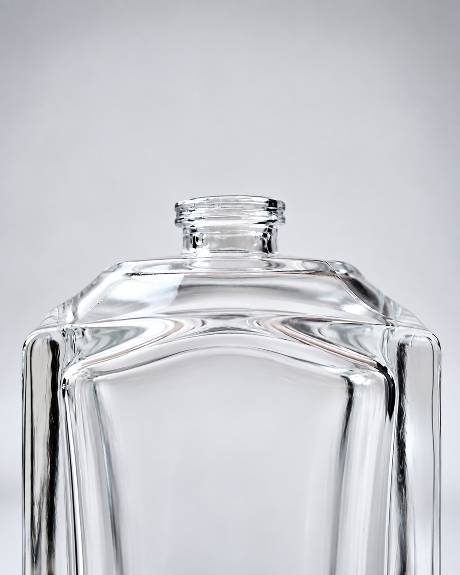 100ml Square Perfume Glass Bottle with Sloped Shoulders and Thick Base | GP005 - Image 3