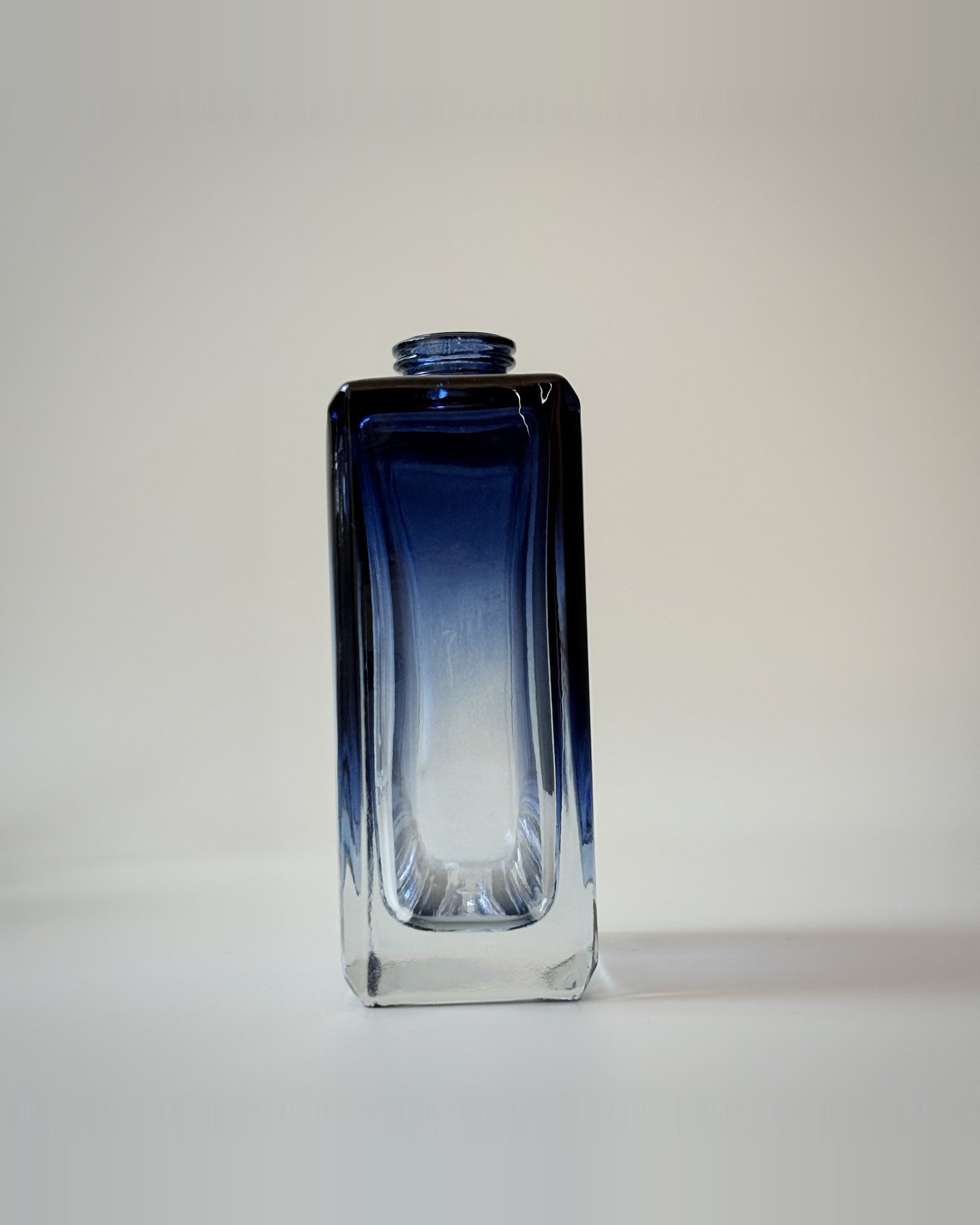 50ml 100ml Clear to Blue Gradient Rectangular Perfume Glass Bottle | GP056 - Image 2