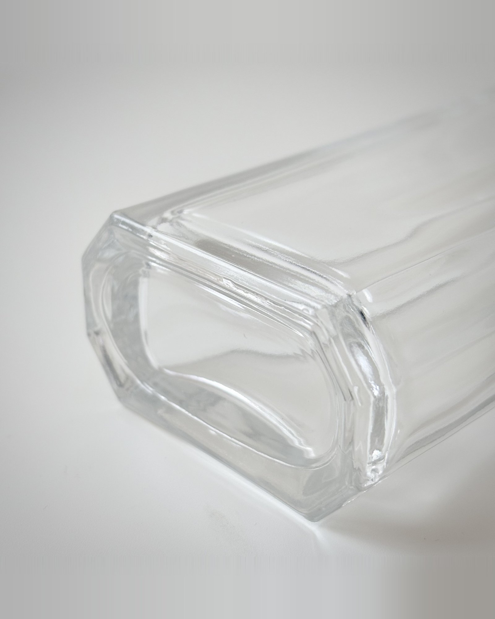 50ml 100ml Clear Rectangular Perfume Glass Bottle with Sloped Shoulders | GP057 - Image 5